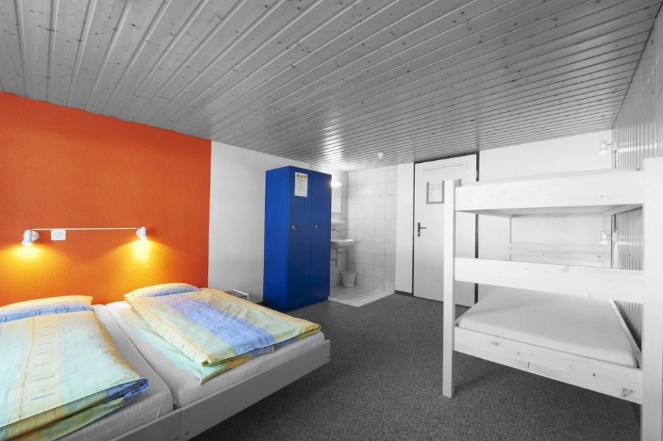Közös szoba egy hostelben