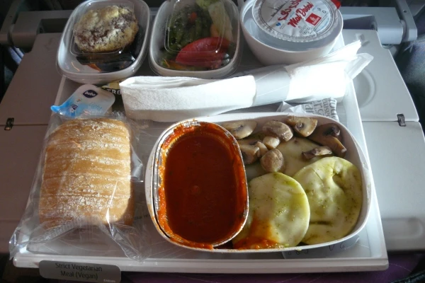 vegán étel a repülőn